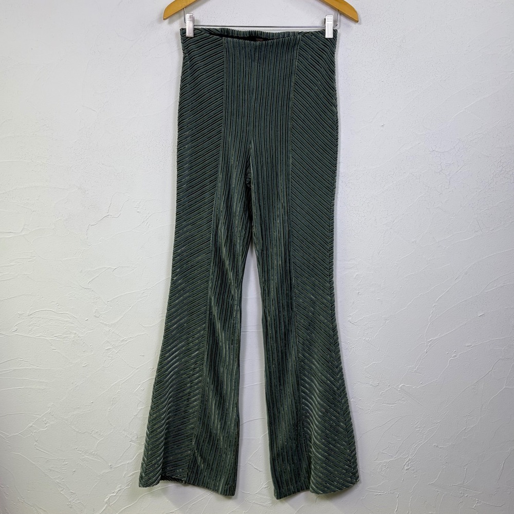 Free People Flare Pants Womens Medium Green Ribbed Corduroy Boho Retro